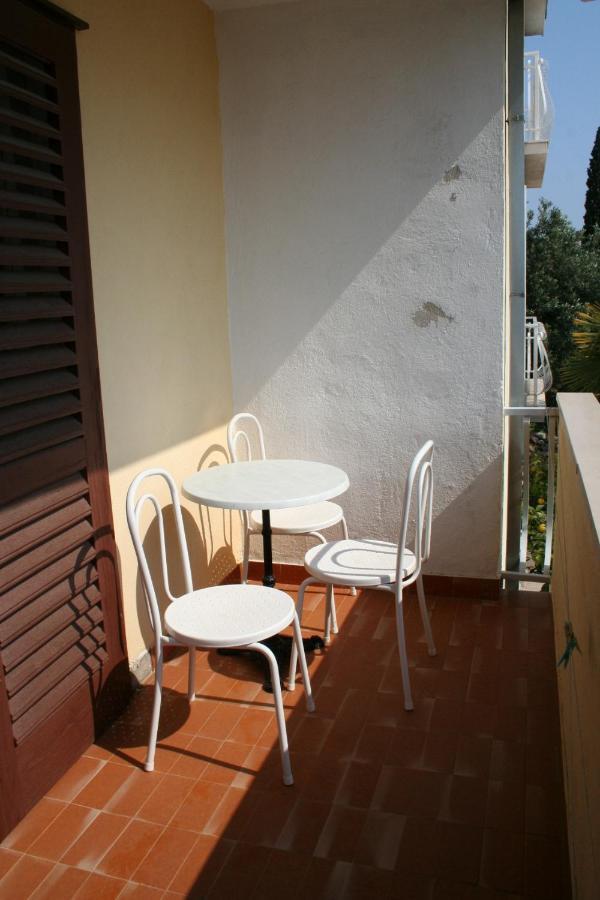 Apartment Podgora 518A Exteriör bild